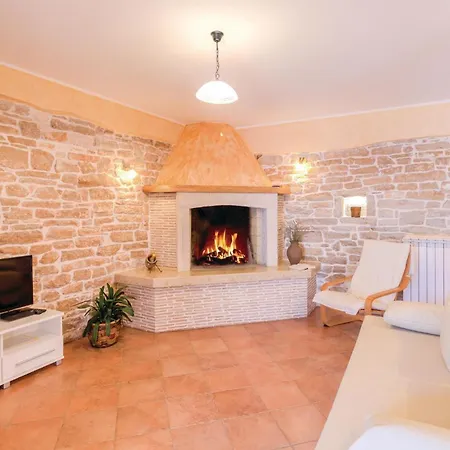 Three-bedroom In Pazin